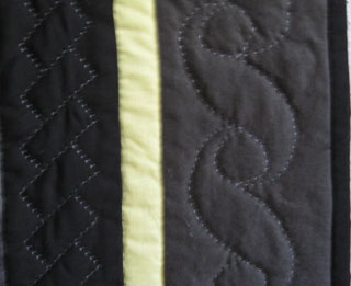 Detail Lightning Bolts Border